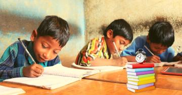 ہوم اسکولنگ بمقابلہ پرائیویٹ اسکول