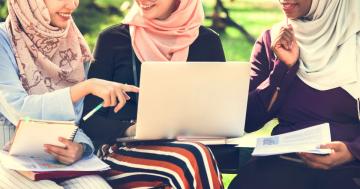 سعودی عرب کے اعلیٰ تعلیم کے شعبے کو 2030 تک 8 لاکھ نشستوں کی توسیع کی ضرورت ہے: رپورٹ