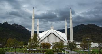 اسلام آباد کے دیہی علاقوں سے تعلق رکھنے والی طالبات کو سستی ٹرانسپورٹ
