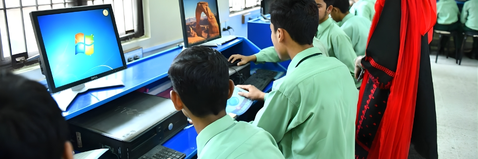 Only 14% of Schools Have Computers in Pakistan: Report